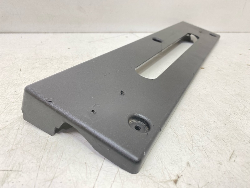 Накладка переднего бампера под номер