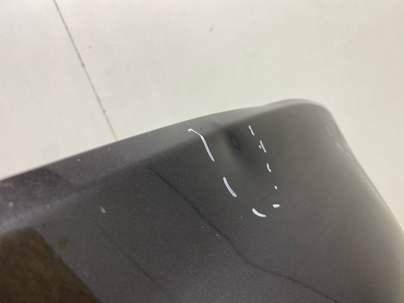 Крыло переднее правое