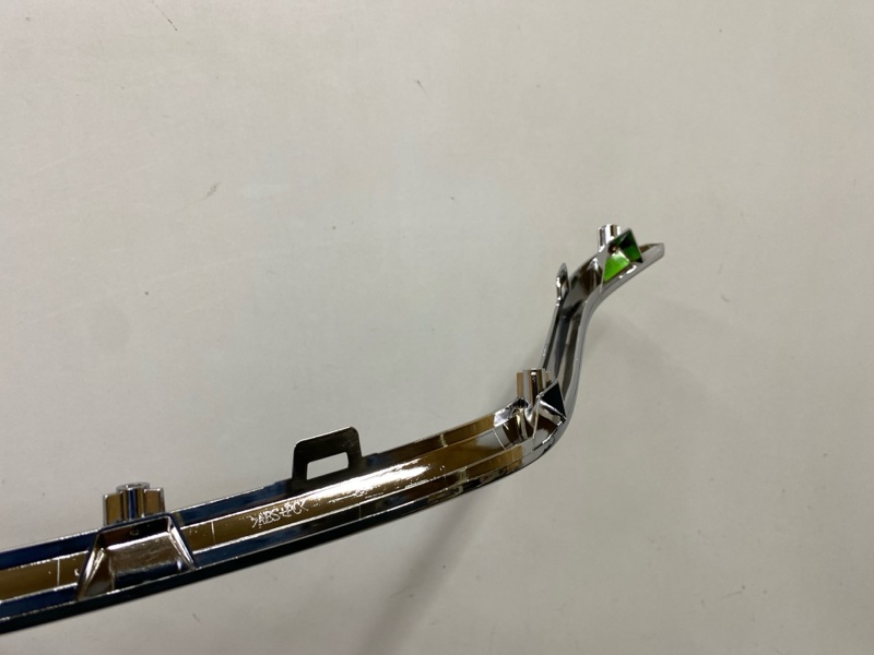 Накладка на решетку радиатора