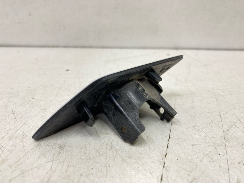 Крышка форсунки омывателя фар