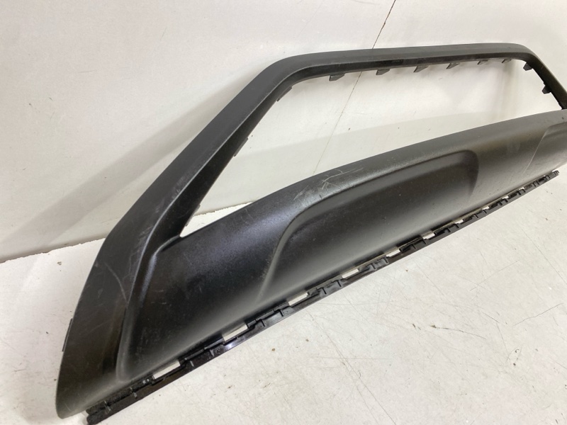 Накладка переднего бампера