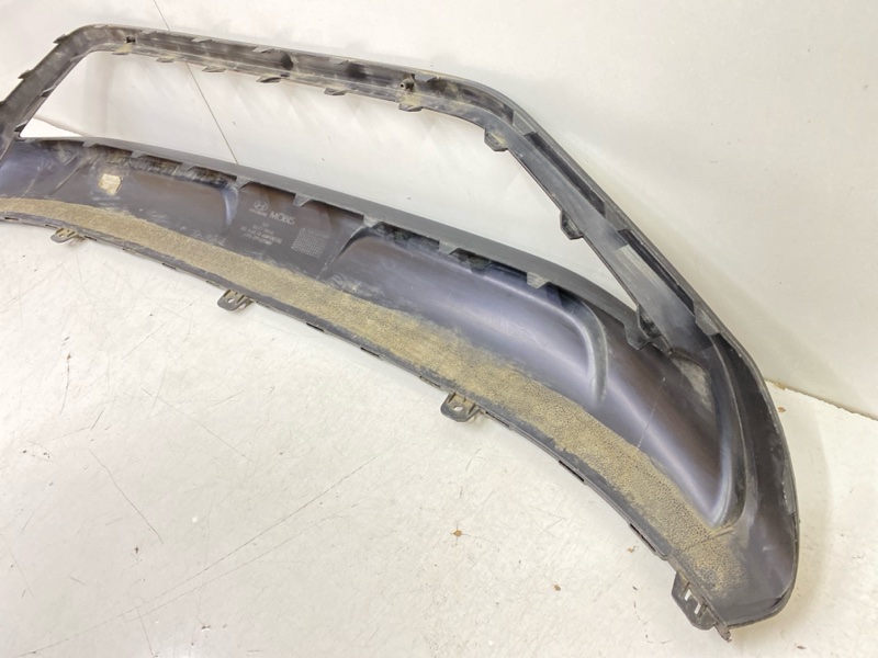 Накладка переднего бампера