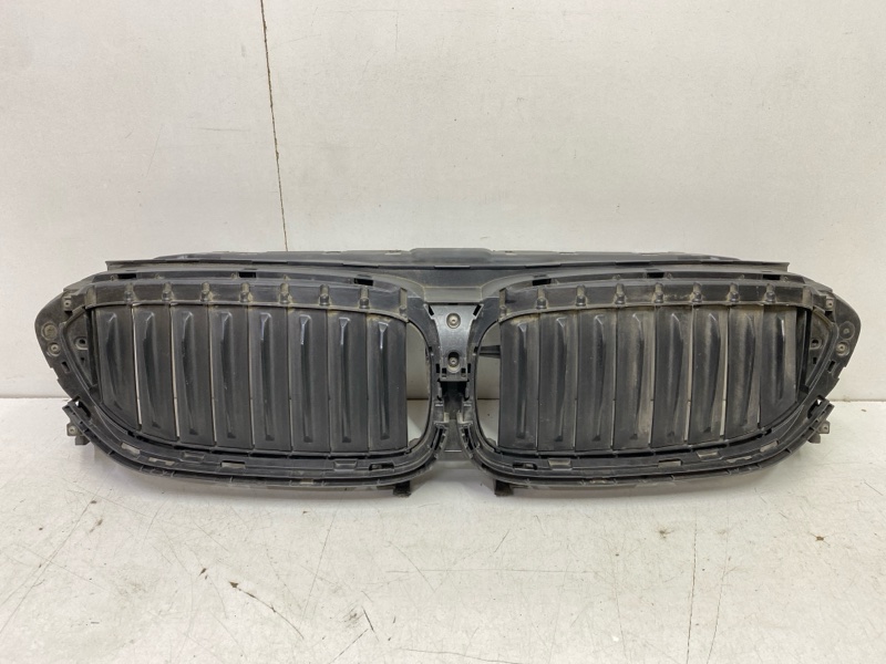 Жалюзи (воздуховод) бампера переднего