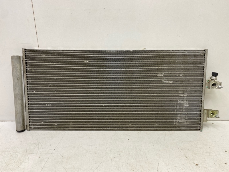 Радиатор кондиционера / конденсер