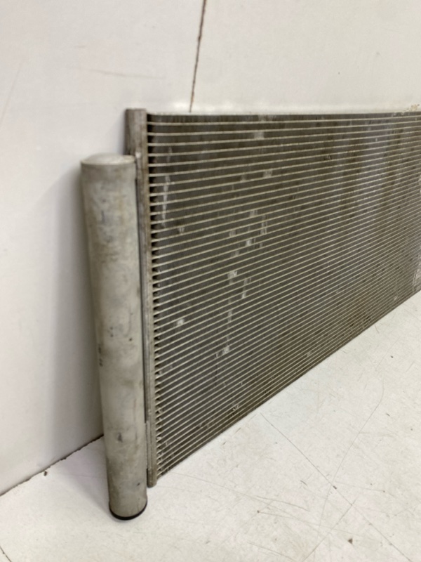 Радиатор кондиционера / конденсер