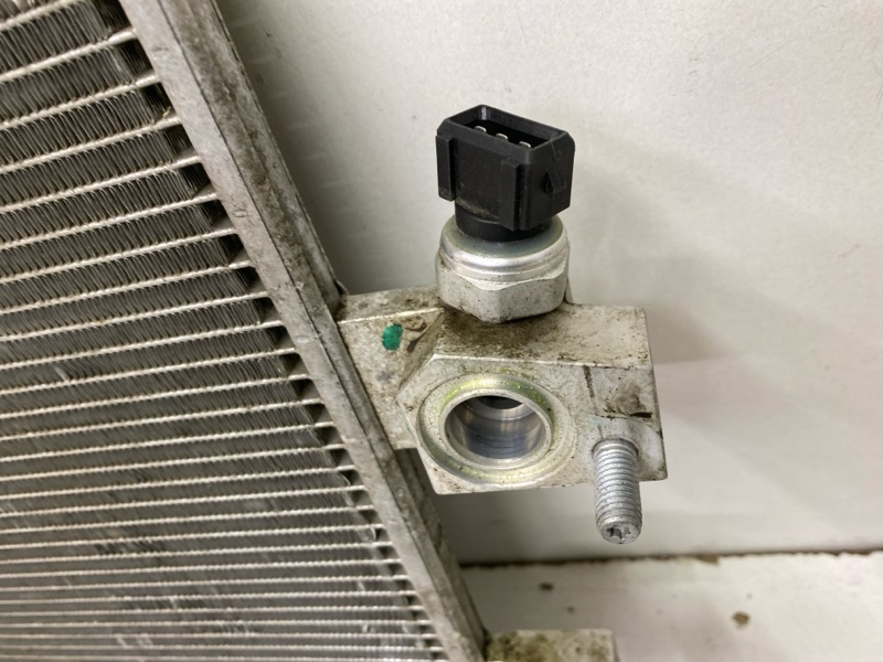 Радиатор кондиционера / конденсер