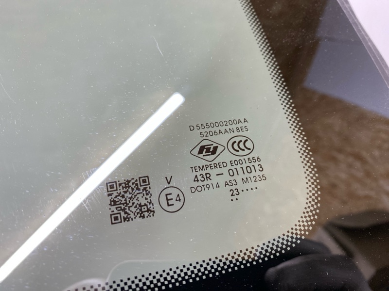 Стекло боковое