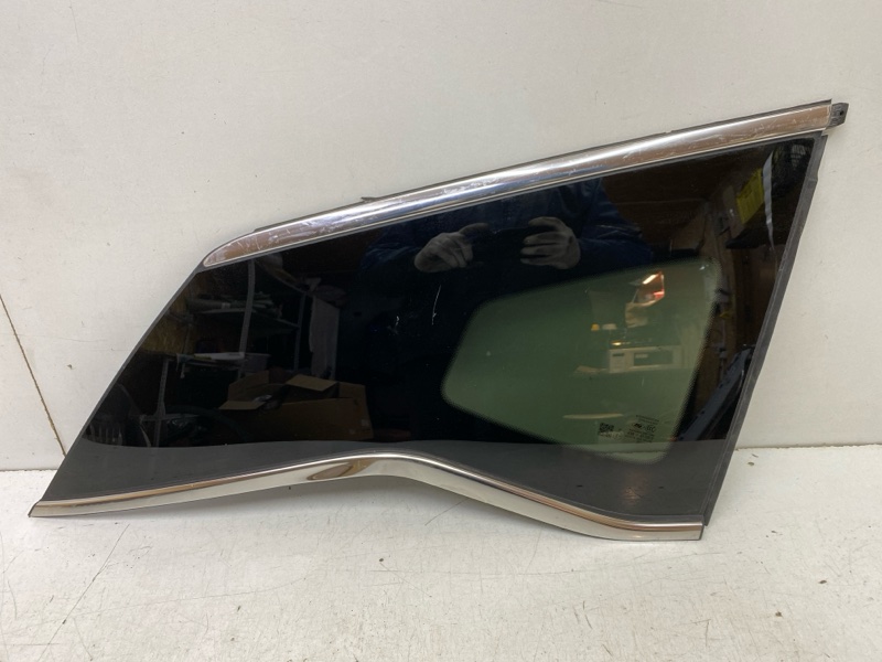 Стекло боковое