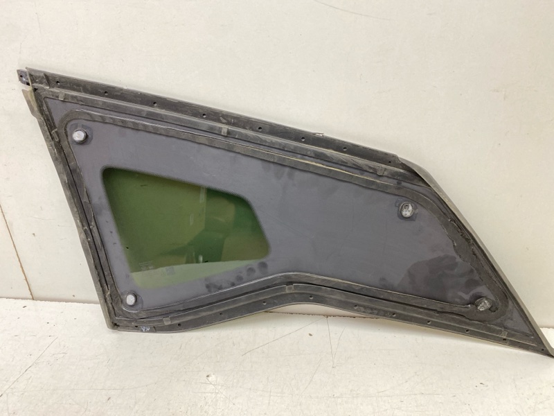 Стекло боковое