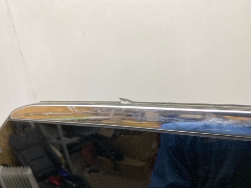 Стекло боковое