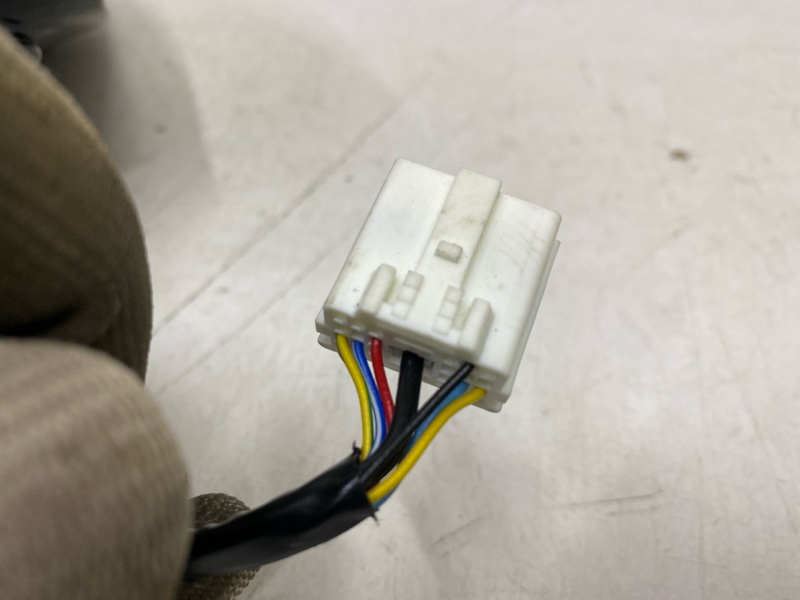 Зеркало правое электрическое