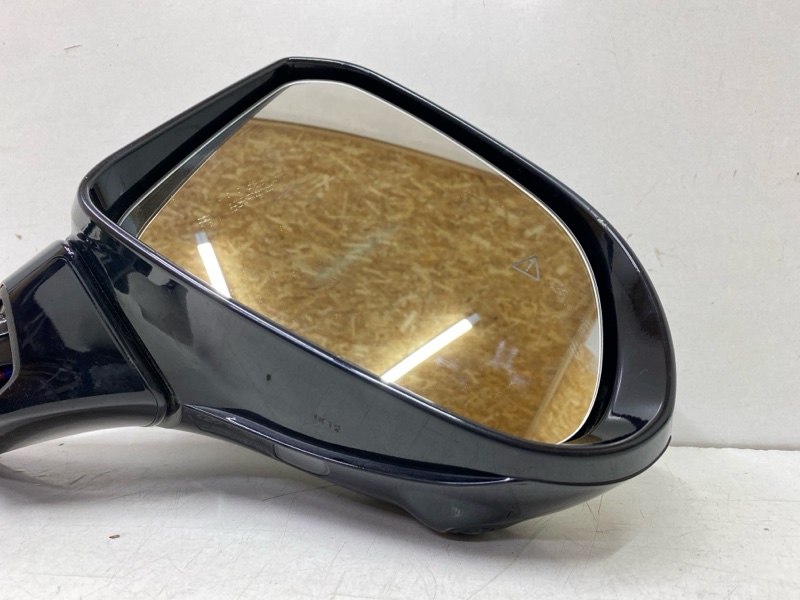 Зеркало правое электрическое