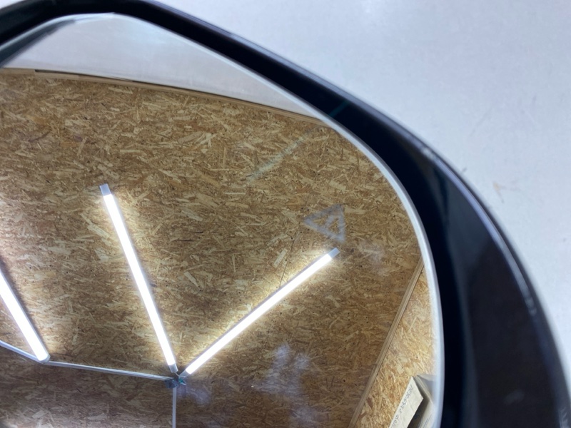 Зеркало правое электрическое