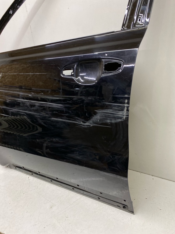 Дверь передняя левая