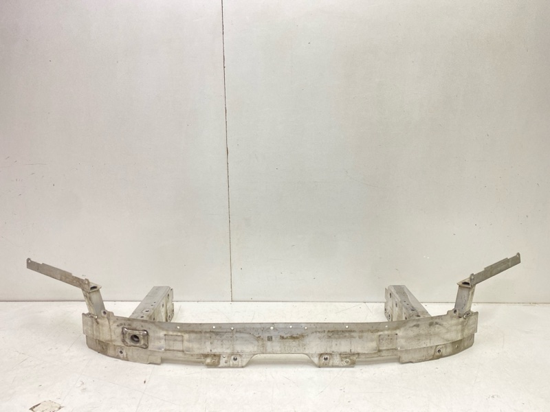 Усилитель переднего бампера