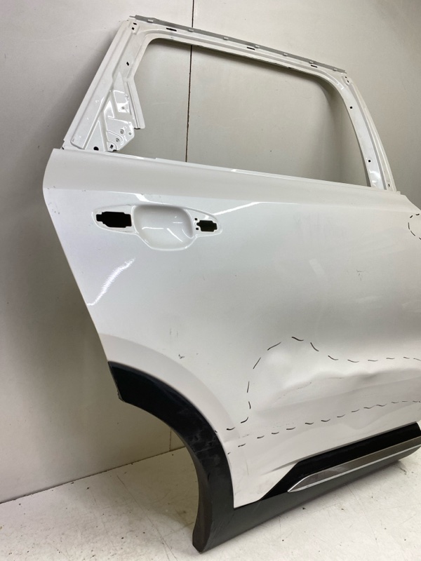 Дверь задняя правая