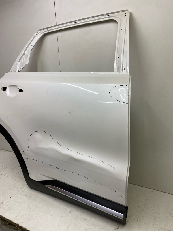 Дверь задняя правая