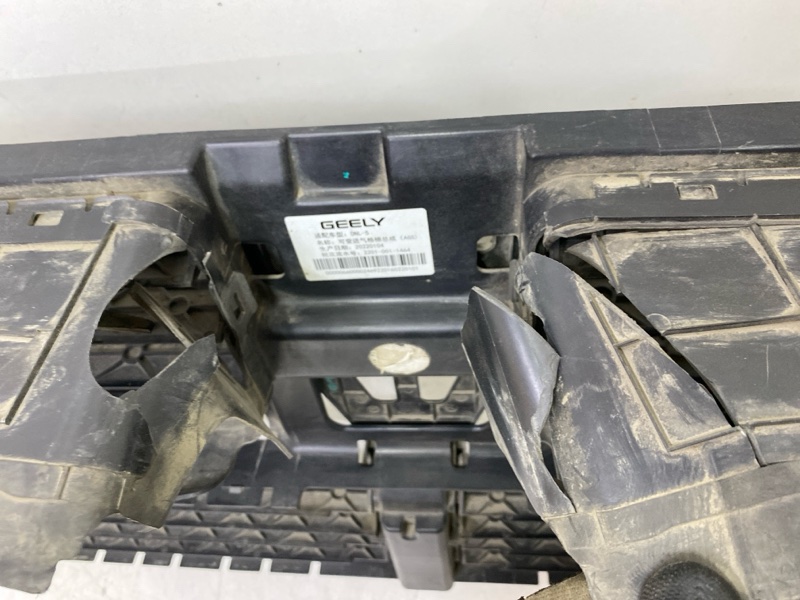 Жалюзи (воздуховод) бампера переднего