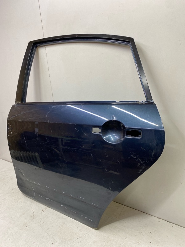 Дверь задняя левая