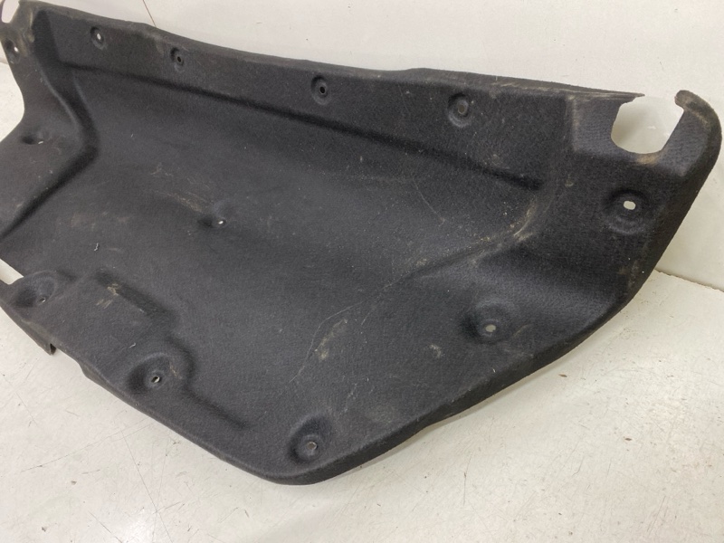 Обшивка багажника