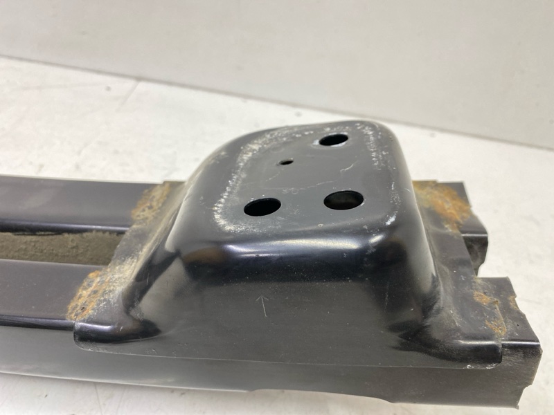 Усилитель заднего бампера