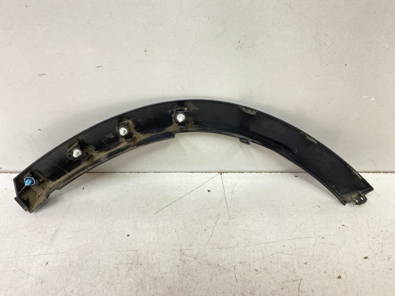 Накладка заднего крыла правого