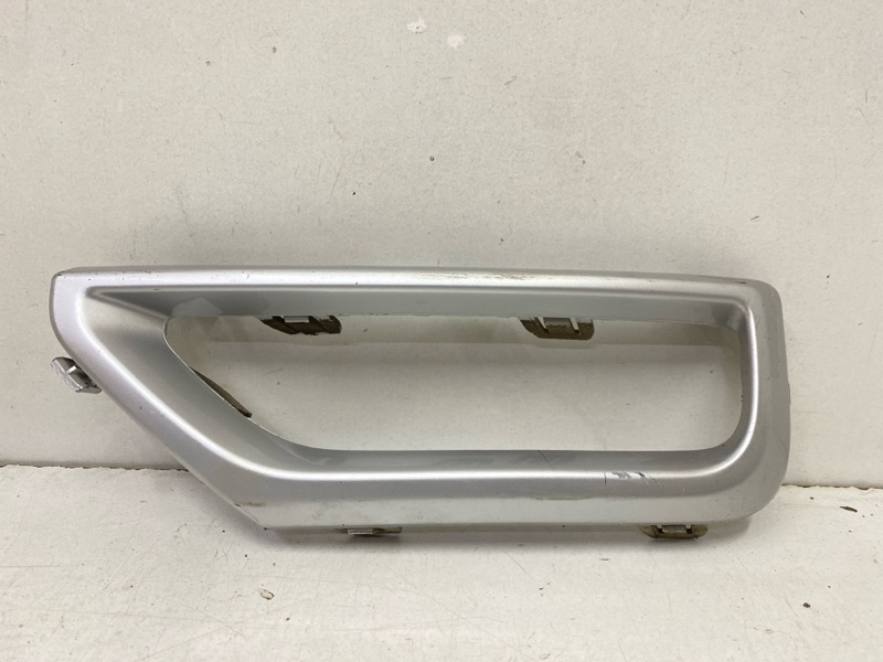 Накладка заднего бампера правая