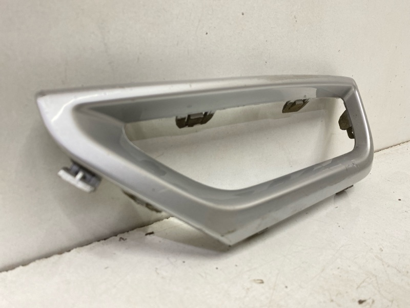 Накладка заднего бампера правая