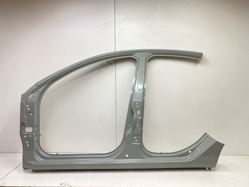 Кузовной элемент