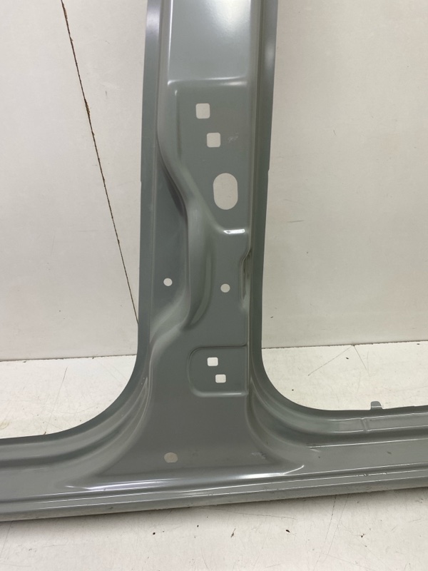 Кузовной элемент