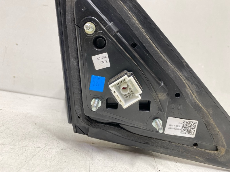 Зеркало левое электрическое