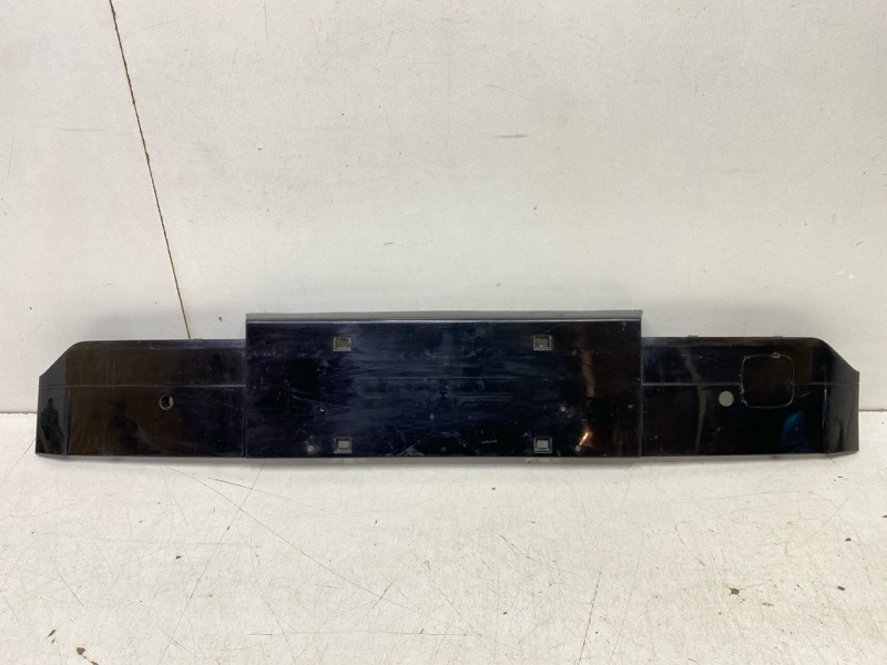 Накладка переднего бампера