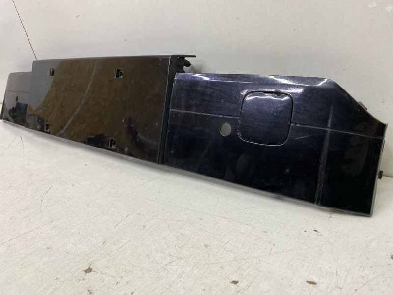 Накладка переднего бампера