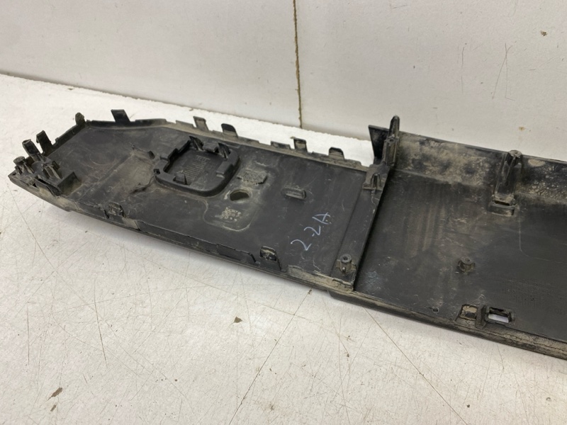 Накладка переднего бампера