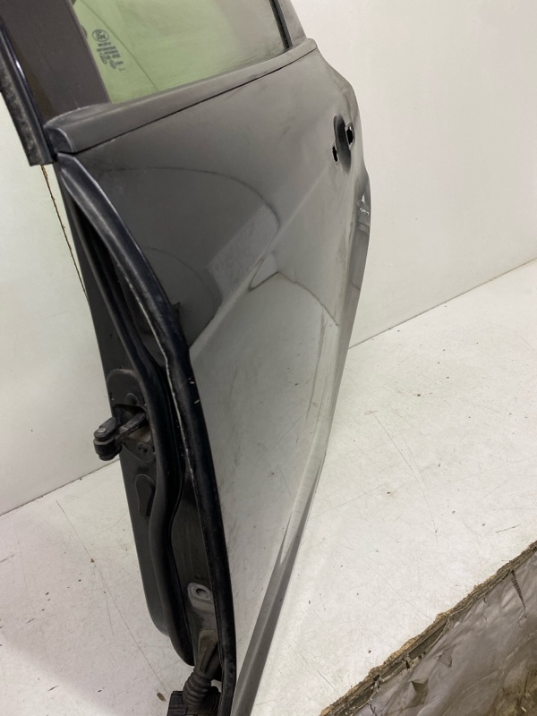 Дверь задняя левая