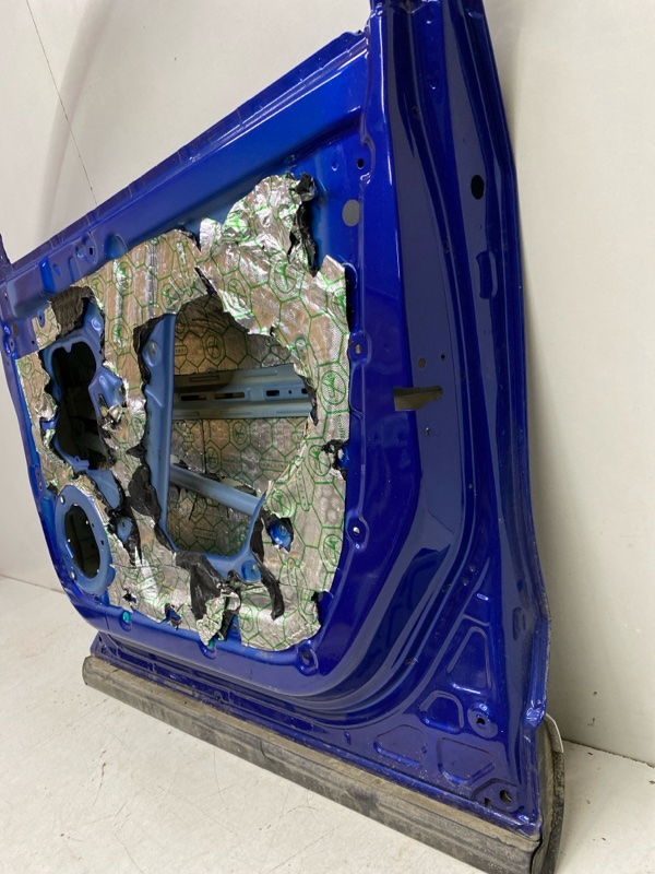 Дверь передняя правая