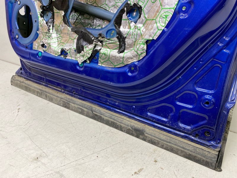 Дверь передняя правая