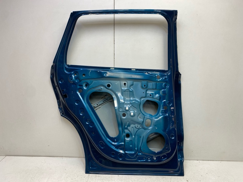 Дверь задняя левая
