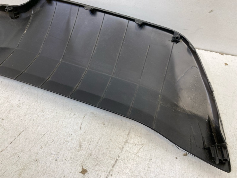 Спойлер заднего бампера