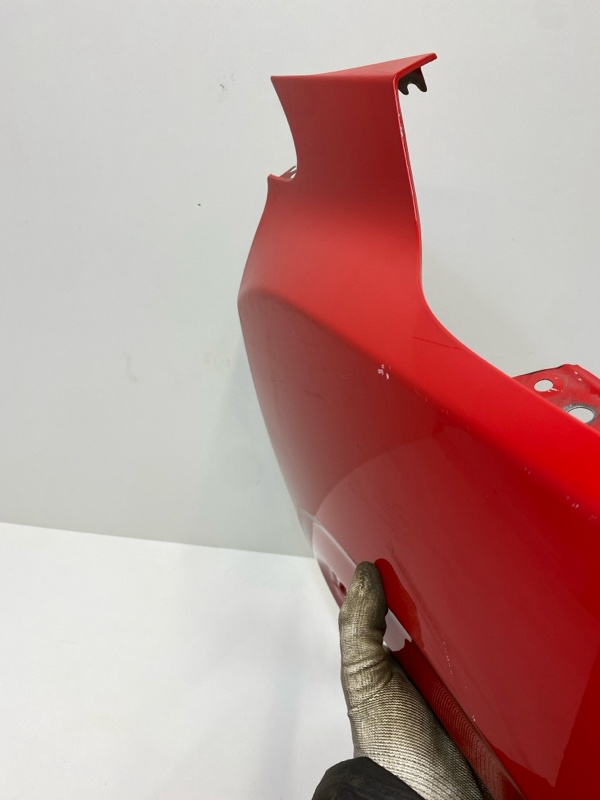 Крыло переднее правое