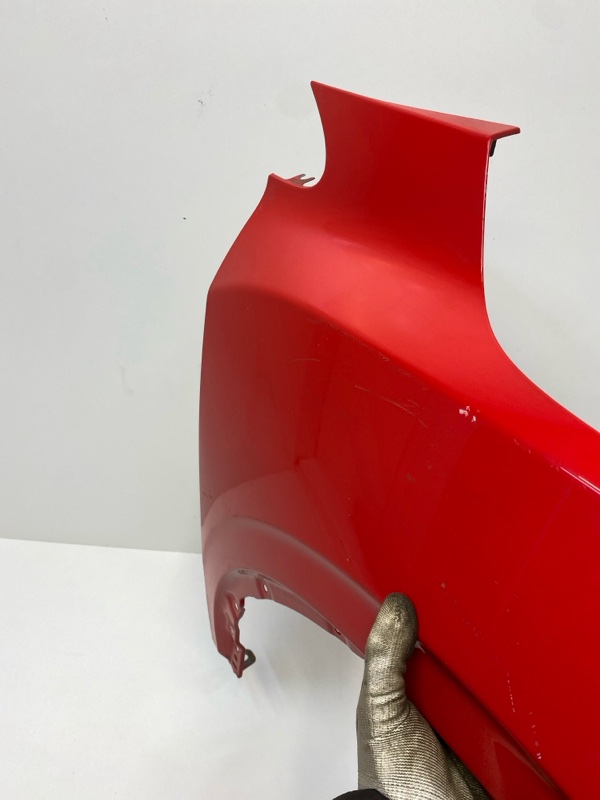 Крыло переднее правое