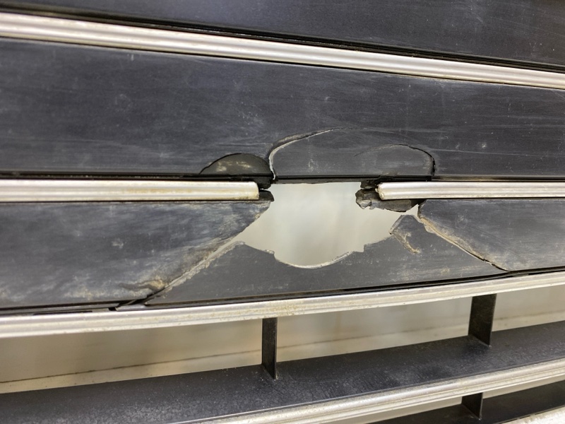 Решетка радиатора