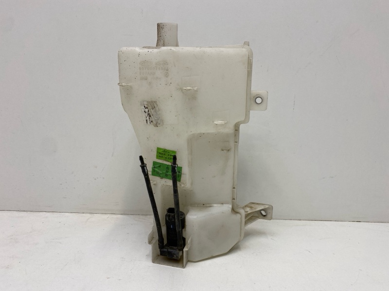 Бачок омывателя лобового стекла