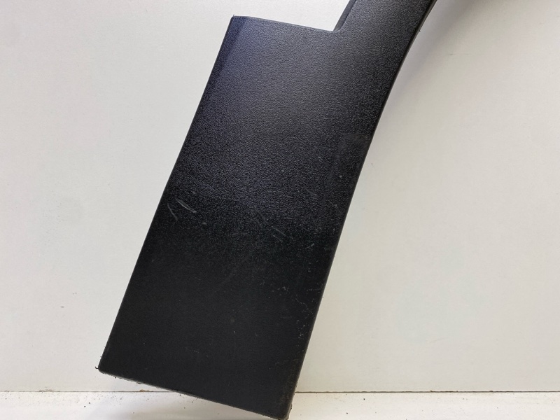 Накладка переднего крыла правого