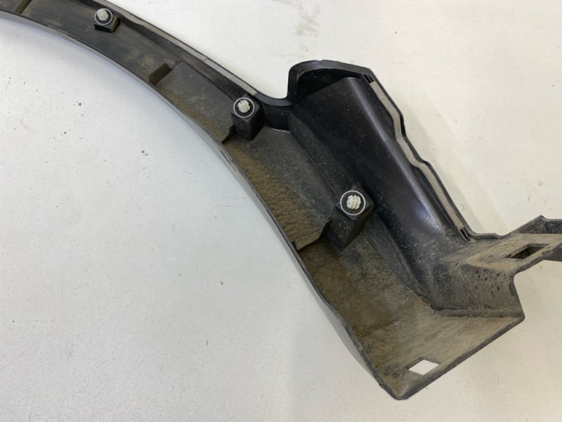 Накладка заднего крыла левого