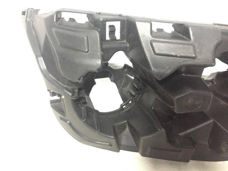 Кронштейн фары противотуманной правой