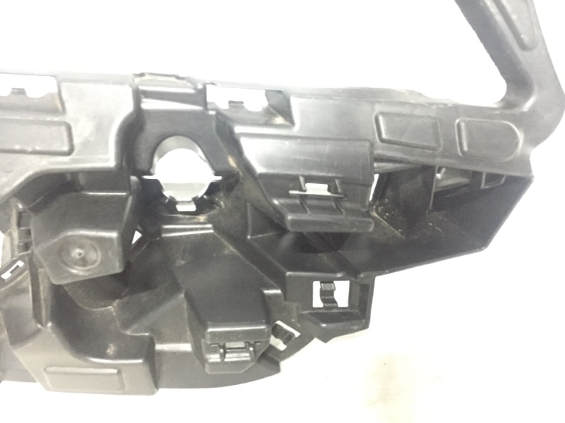 Кронштейн фары противотуманной правой