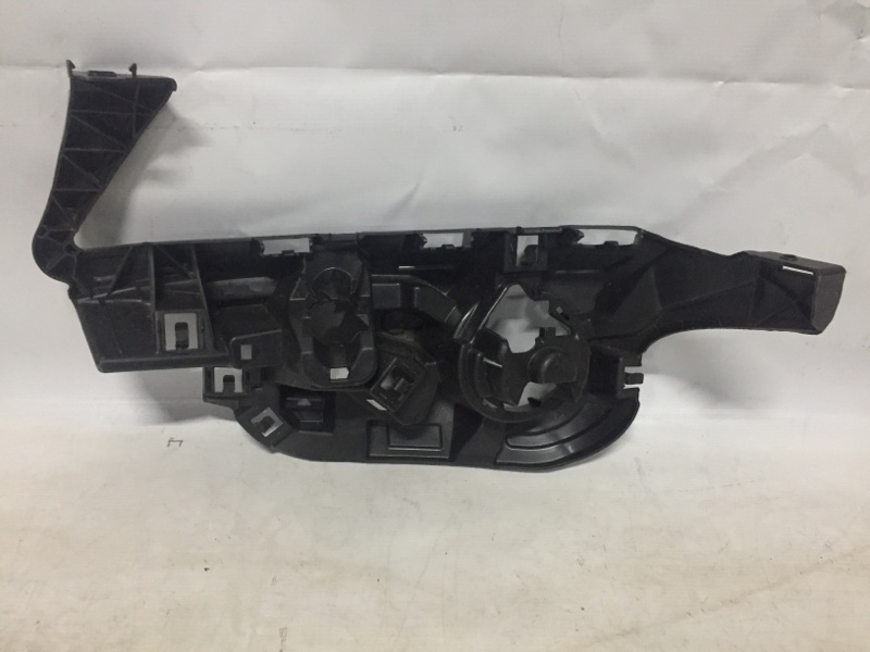 Кронштейн фары противотуманной правой