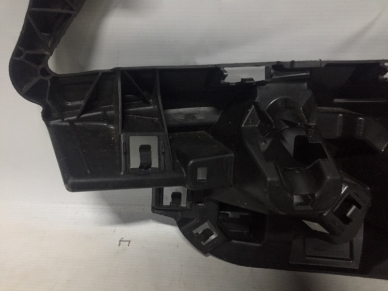 Кронштейн фары противотуманной правой