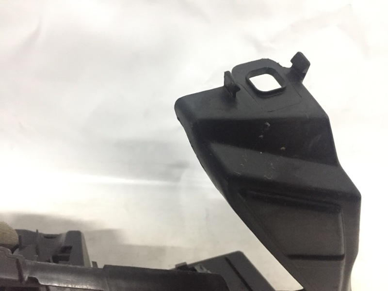 Кронштейн фары противотуманной правой